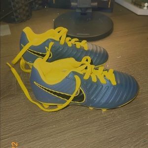 NEW Soccer Cleats! Perfect condition